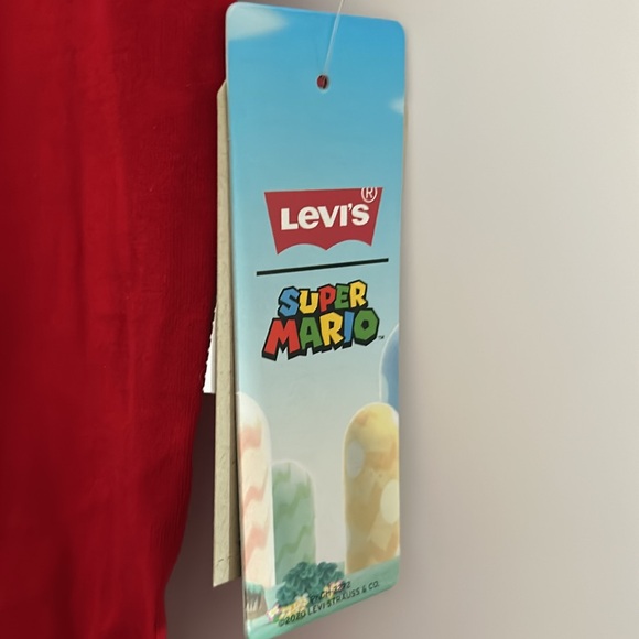 NWT Levis x Super Mario t-shirt for teens size L - Picture 4 of 7